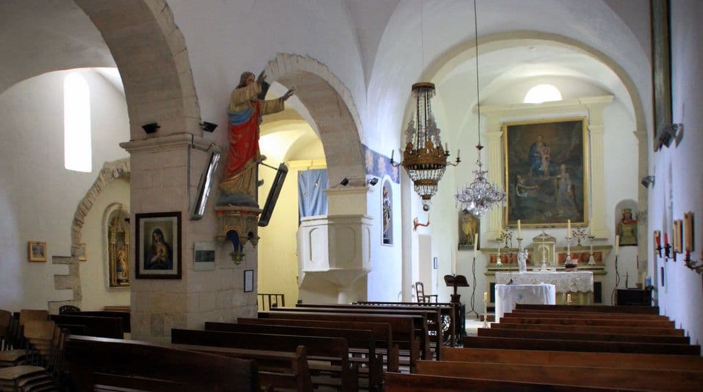 https://dignois.fr/Montfuron-paroisse/