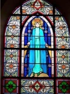 02320 Cessières doc mairie vitraux2.jpg