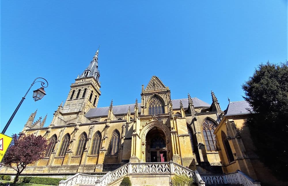 08000 Charleville-Mézières Wiki commons Cmcmcm1 Notre-Dame-d'Espérance (5).jpg