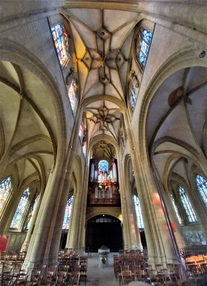 08000 Charleville-Mézières Wiki commons Cmcmcm1 Notre-Dame-d'Espérance,_Orgue_(2).jpg