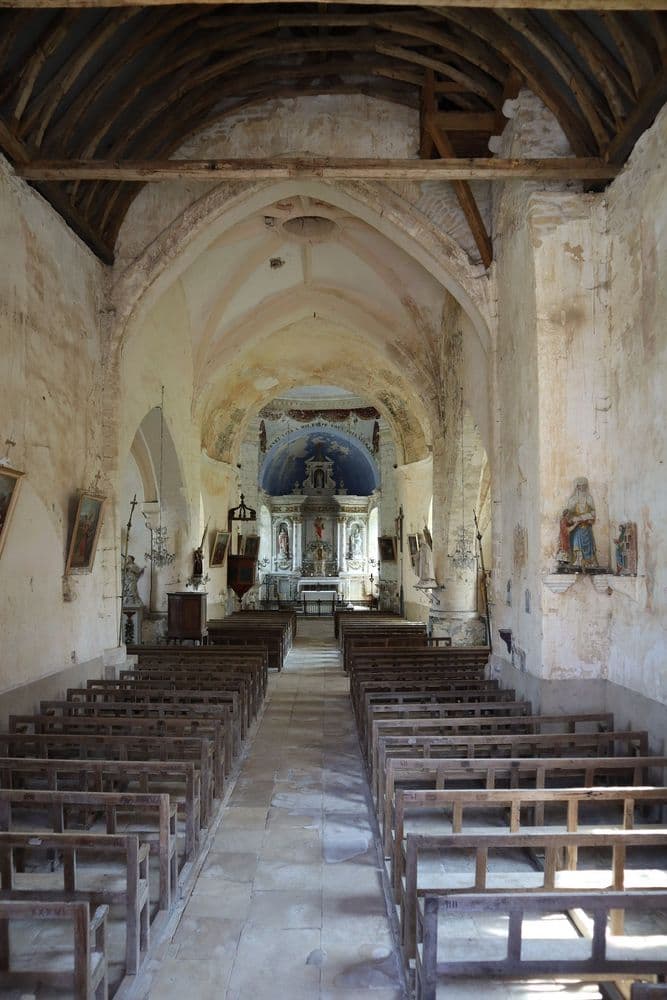 10210 PARGUES Pargues_(10)_Église_de_la_Nativité-de-la-Vierge_-_Intérieur_01 Wiki G69.jpg