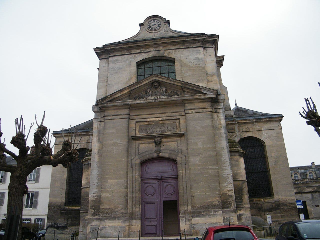 1280px-Chantilly,_Oise,_Fr,_église_Notre-Dame_de_l'Assomption_(2).jpg