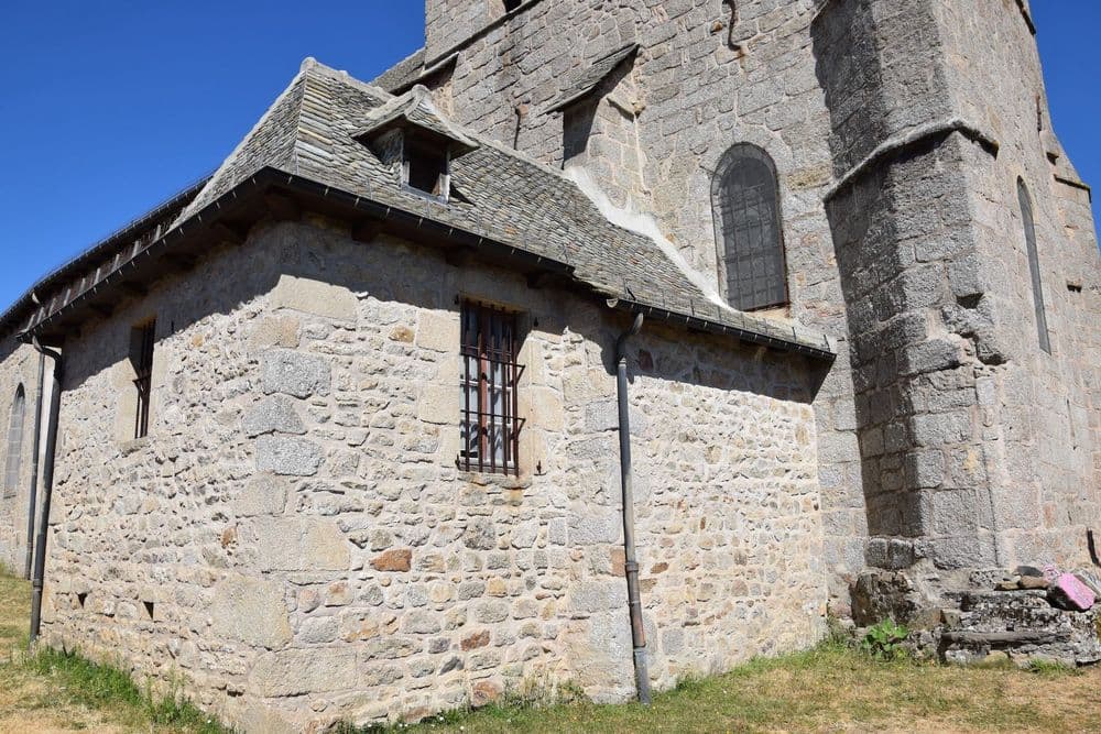 15220 MARCOLES  Église_Saint-Martin_de_Marcolès_WIKI CHATSAM jpg.jpg