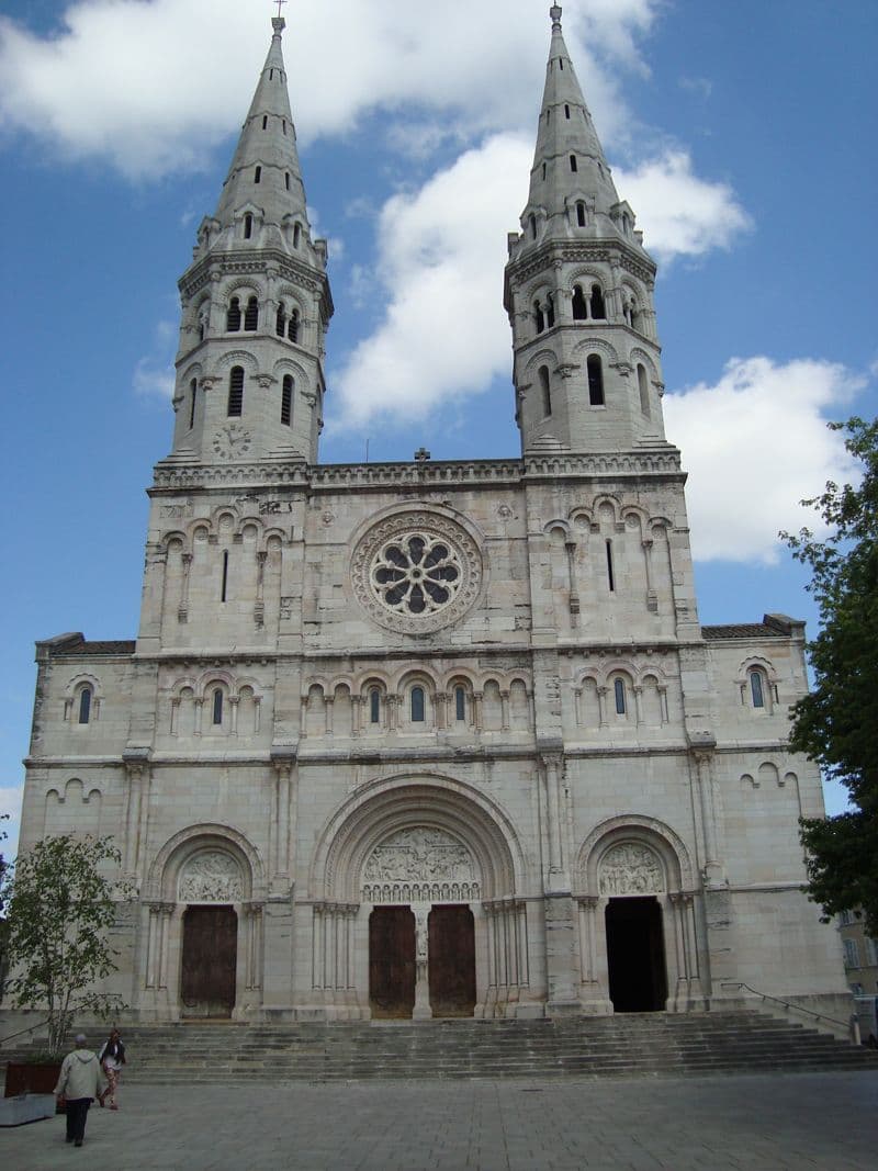 Mâcon - Eglise Saint-Pierre
