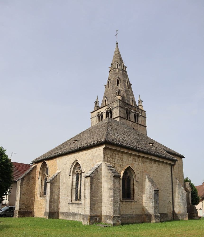 3980WIKI GO69Poligny_(39)_Église_Notre-Dame_de_Mouthier-le-Vieillard_-_Extérieur_-_02.jpg