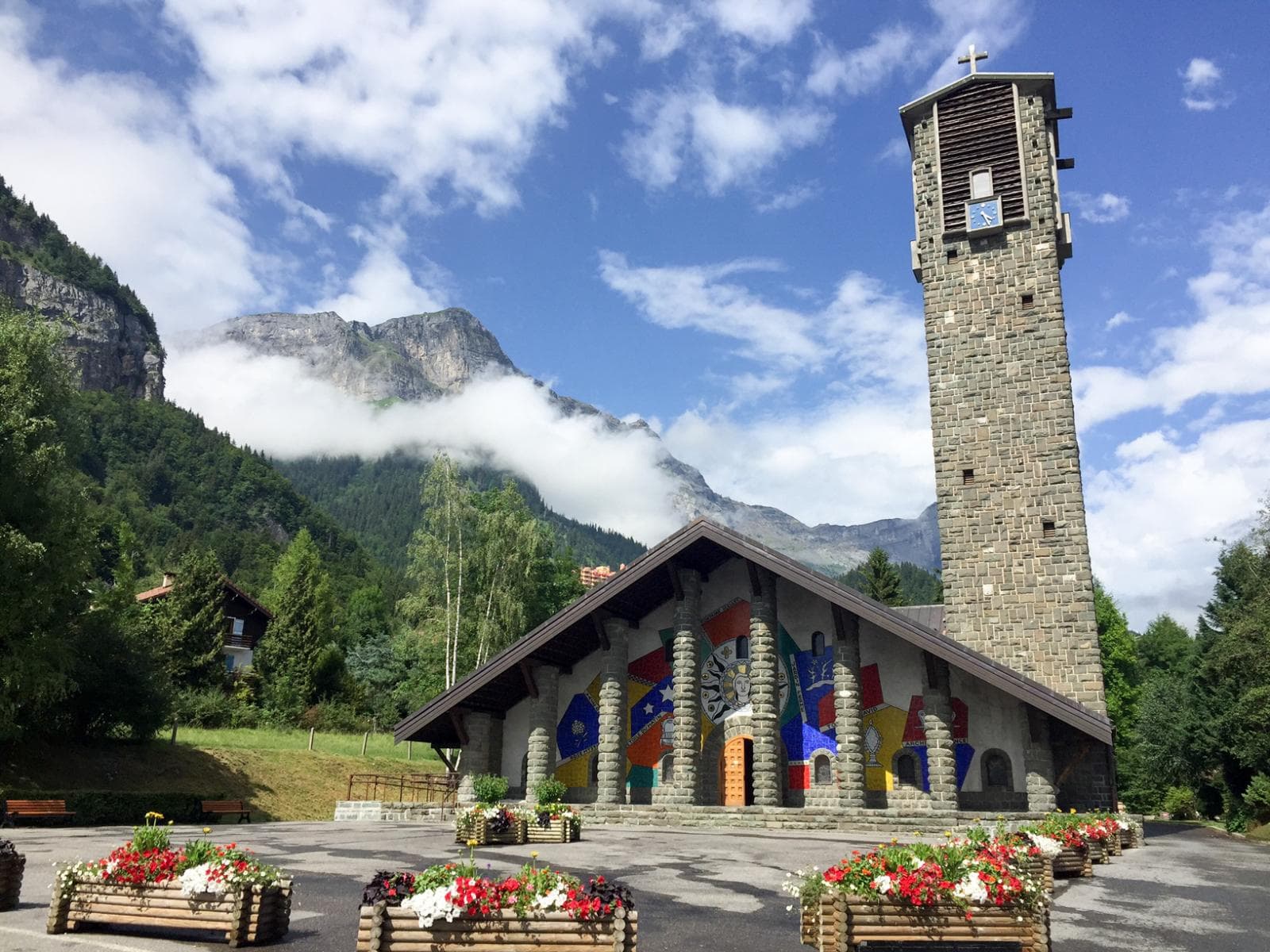 Passy - Église Notre-Dame-de-Toute-Grâce du Plateau d'Assy