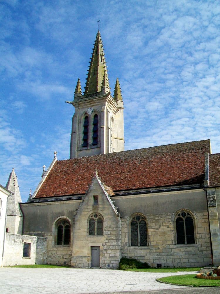 60820 BORAN-sur-OISE Wiki P.poschadelBoran-sur-Oise_(60),_église_Saint-Vaast,_nef.jpg