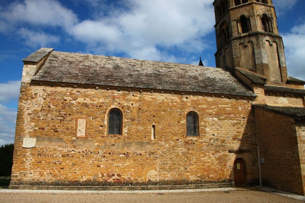 71000 LOCHEeglise-saint-pierre-et-saint-paul--chnes_16602322622_oFLICKr KRISTOBALITE .jpg