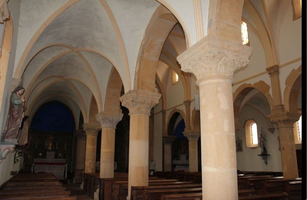 71110 Briant  bas coté Chemins romans boutgogne sud.jpg