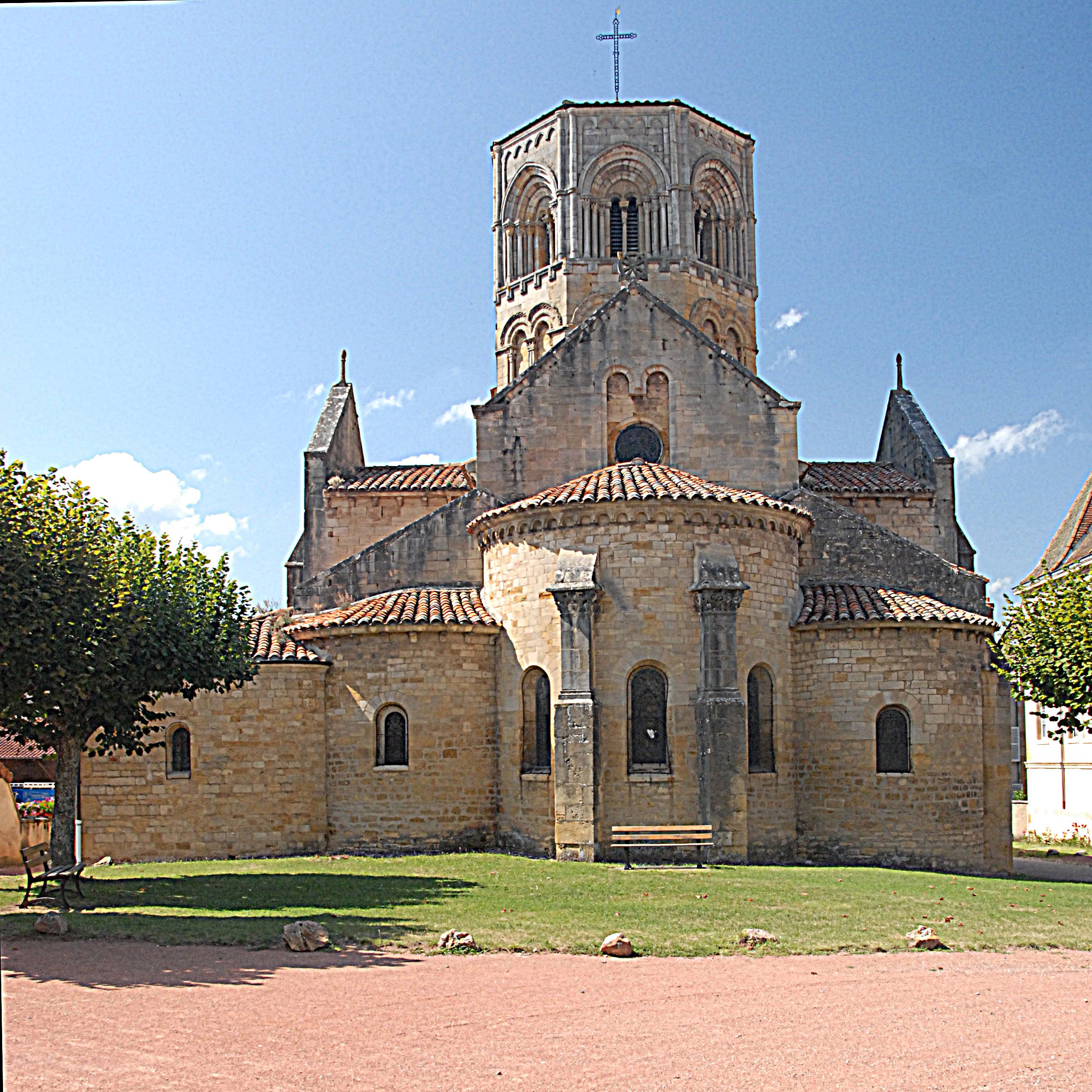 Semur en Brionnais - Collégiale Saint-Hilaire