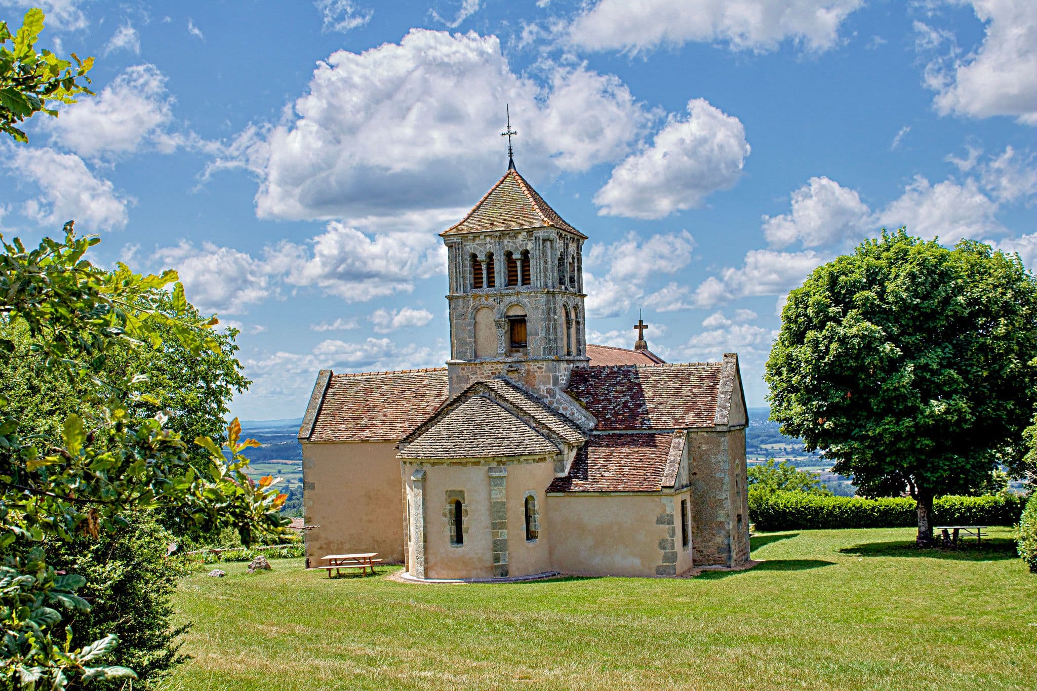 Suin - Église Notre-Dame-de-l'Assomption