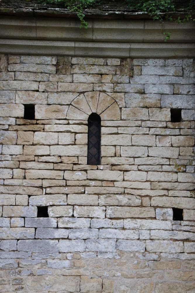 71460 MALAY OUGY eglise-saint-martin-dougy_5844601985_o FLICKr KRISTOBALITE .jpg