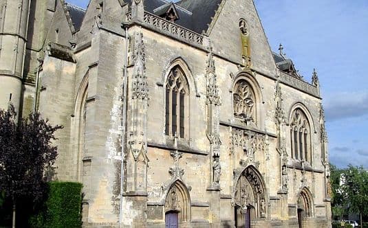 80200 Péronne paroisse Saint Jean Baptiste.jpg