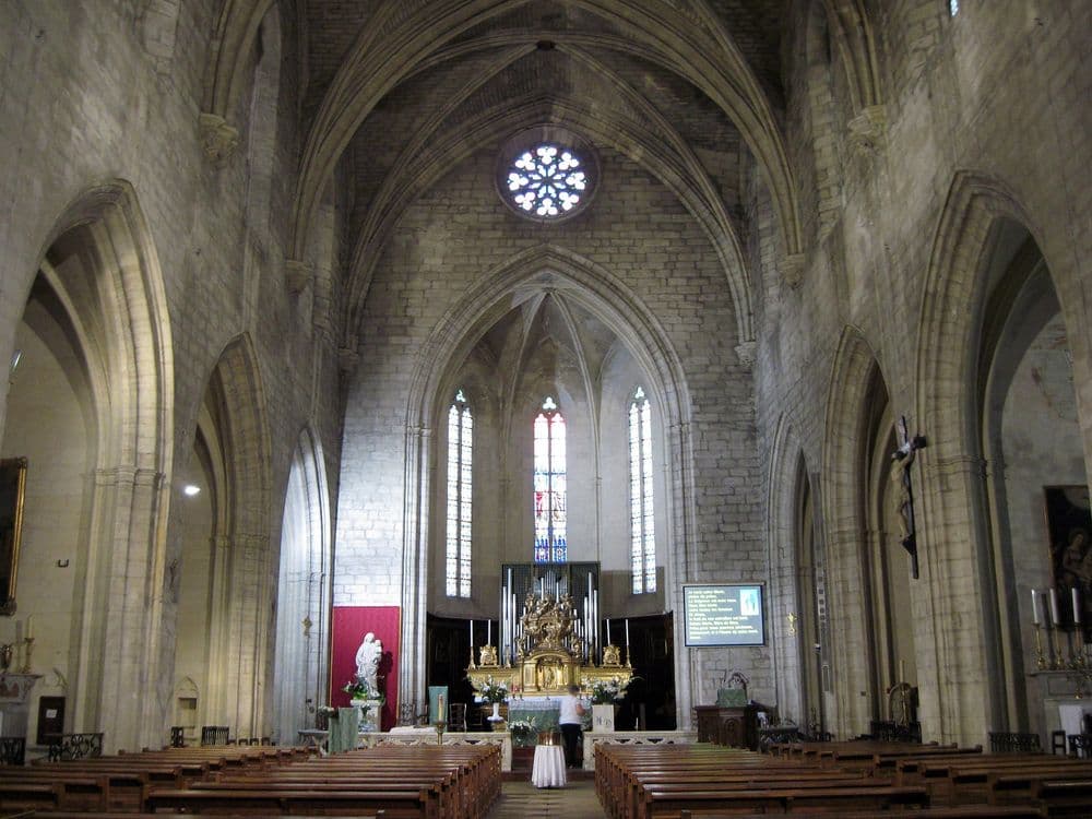 84140 MONTFAVET Intérieur_de_l’église_ND_de_Bon_Repo Wiki Natnatnat38 s.jpg