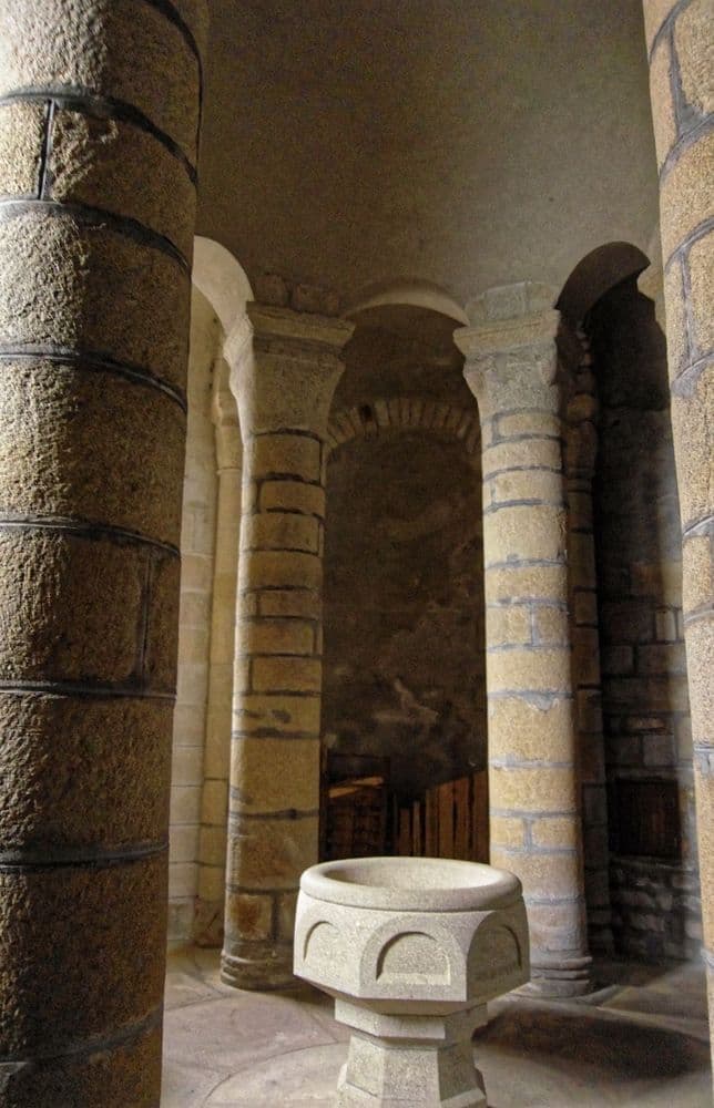 87400 saint-lonard-de-noblat-collgiale-Georges Soulier bapstistère.jpg