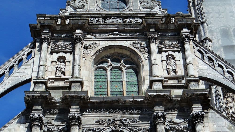 89000 Auxerre_ST PIERRE WIKI IBEX73 .jpg