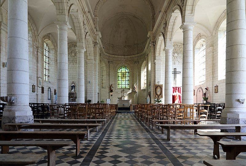 90105-nederlands-hermaville-departement-pas-de-calais-frankrijk-interieur-van-de-saint-georgeskerk.jpg