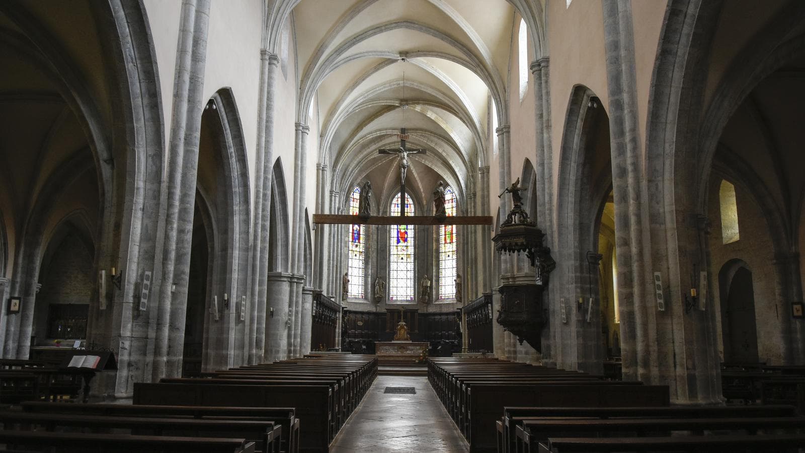 Poligny - Collégiale Saint Hippolyte