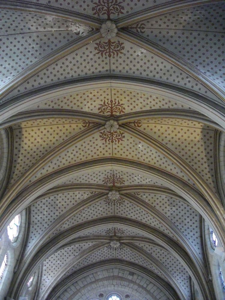 Langeais_-_église_Saint-Jean-Baptiste_(12)WIKI Fab5669 37130 LANGEAIS.  .jpg