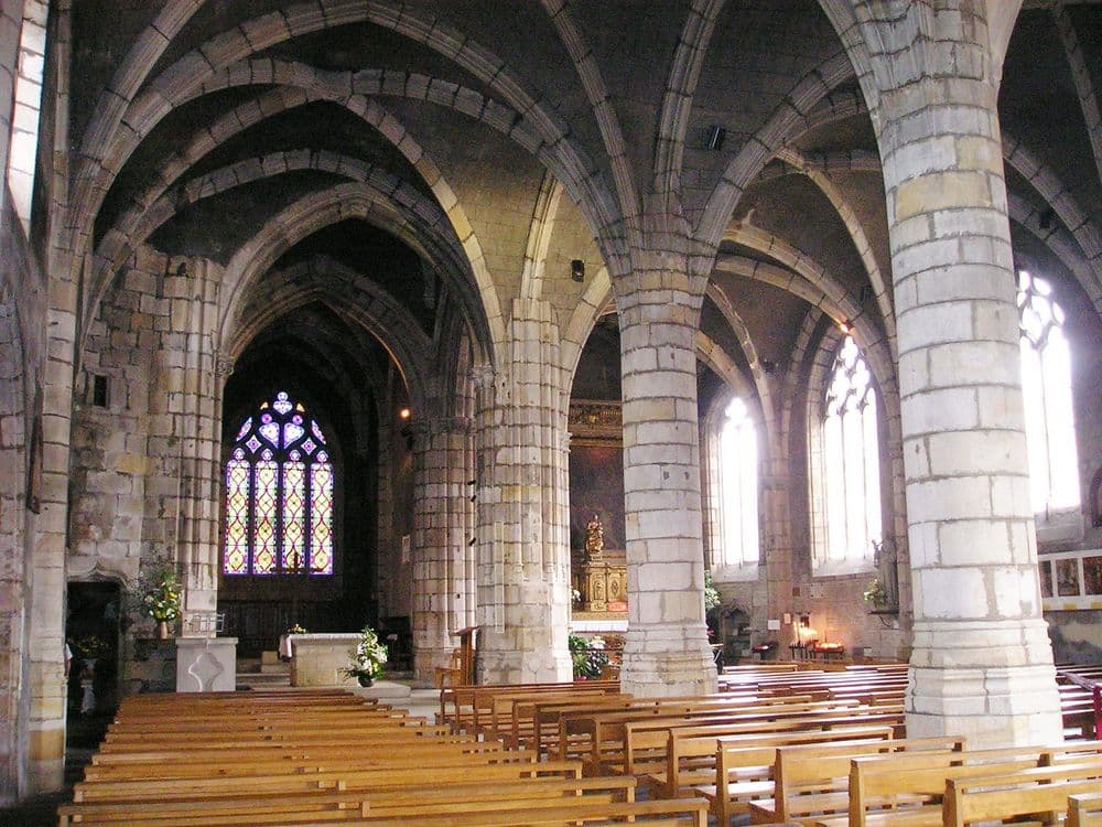Montluçon,_Notre-Dame,_WIKI Rensi.jpg