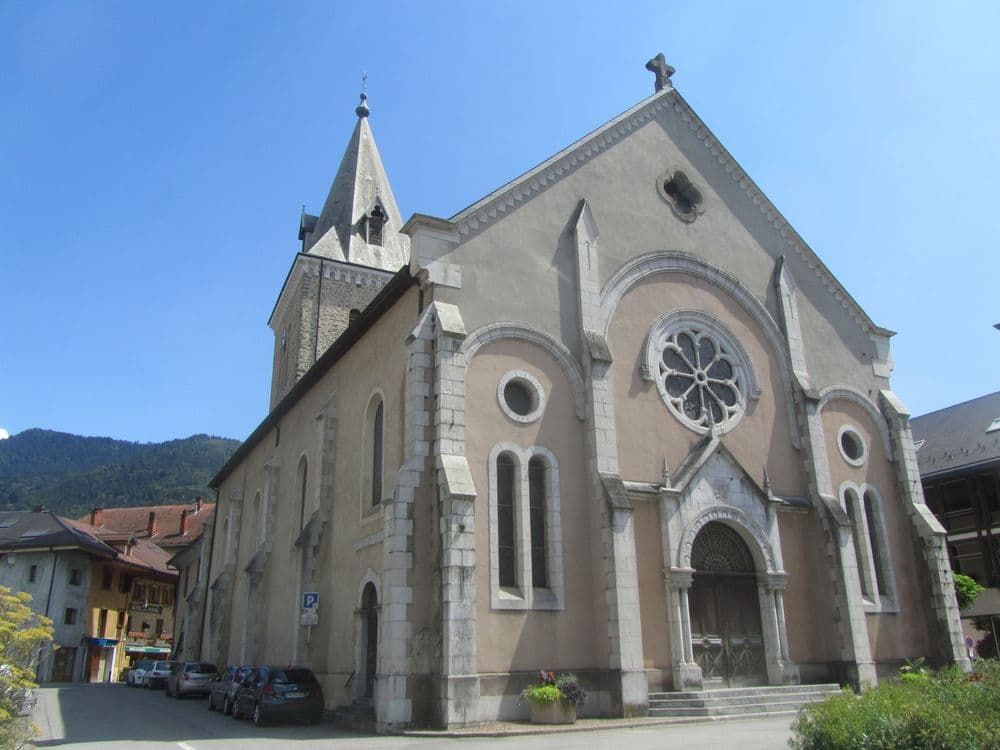 Ugine_-_l'église_Saint_Laurent WIKI CHABERT Louis.jpg