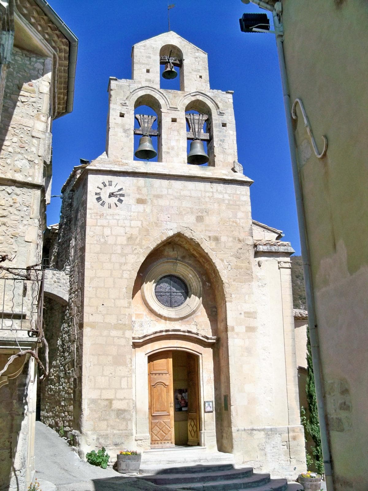 Rousset les Vignes - Église Saint-Mayeul