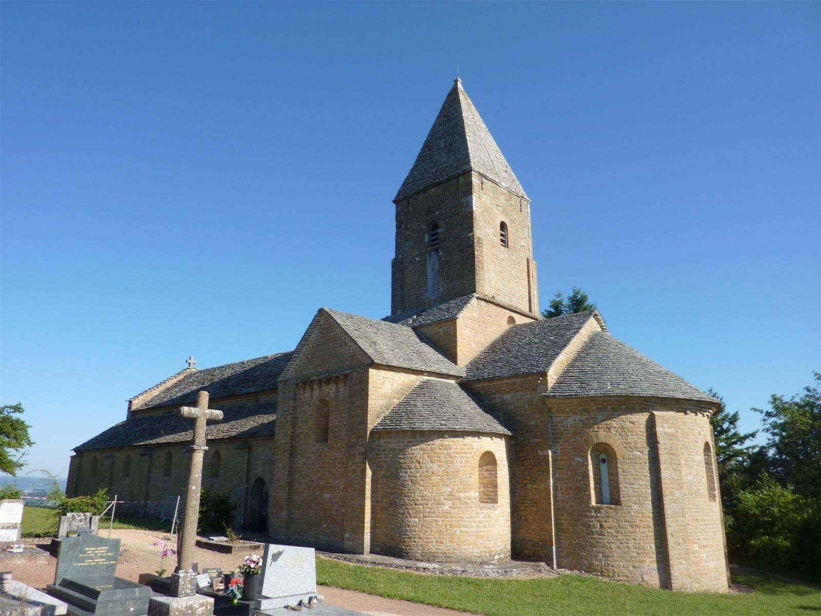 Brancion - Église Saint-Pierre