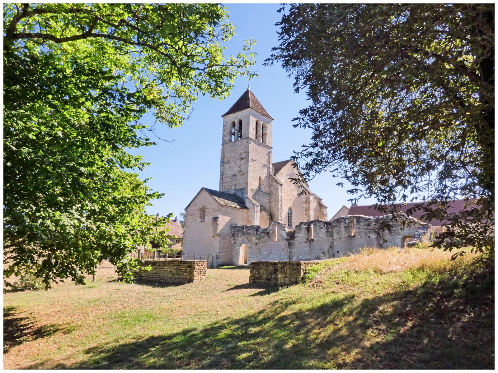 Lancharre/Chapaize - Église Notre Dame