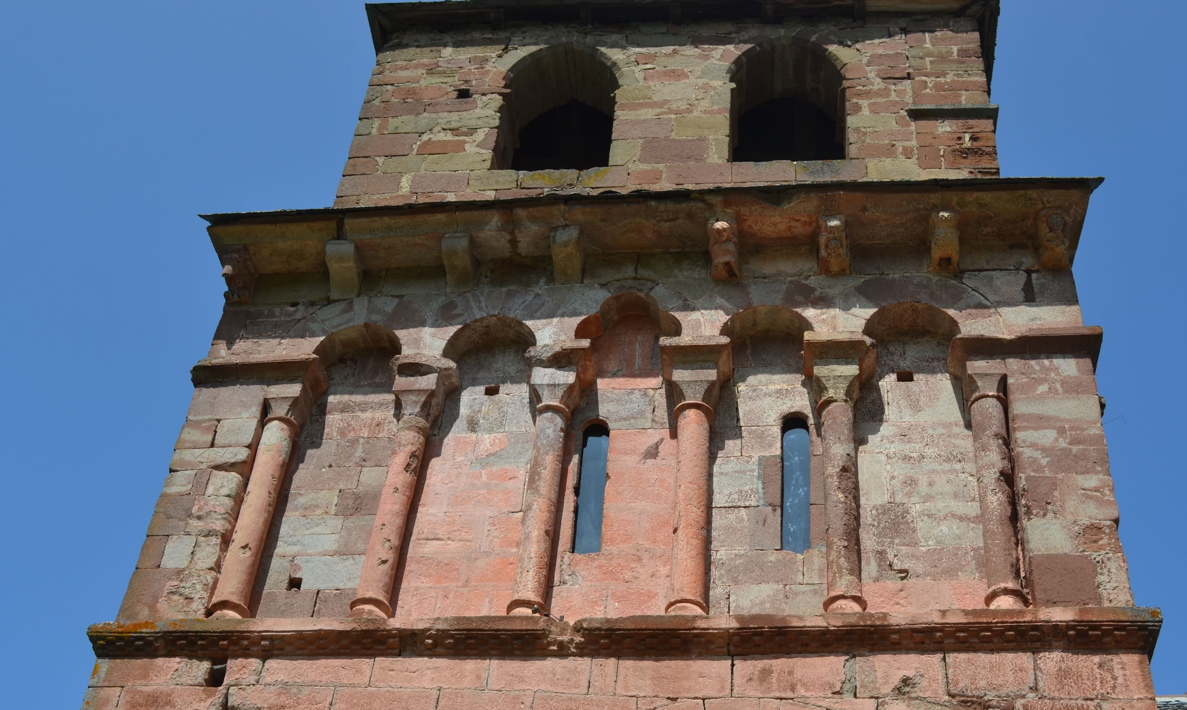 Bessuéjouls - Église Saint-Pierre